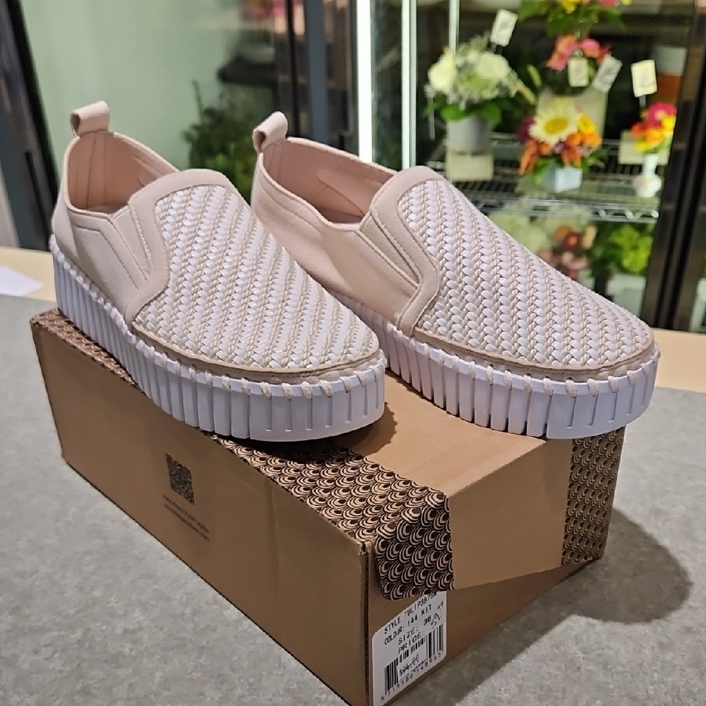 Ilse Jacobsen Cream Woven Slip-On Sneakers